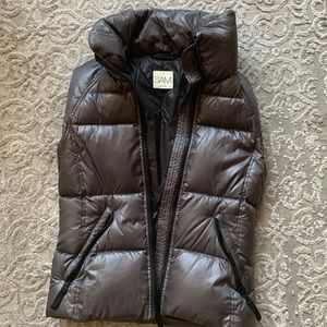 SAM grey vest